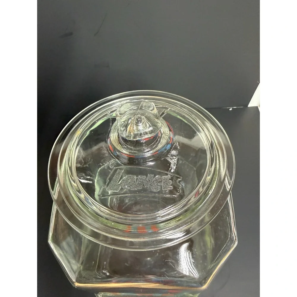 Vintage 8-Sided Lance Glass Display Counter Cookie Cracker Jar w/ Embossed Lid‎